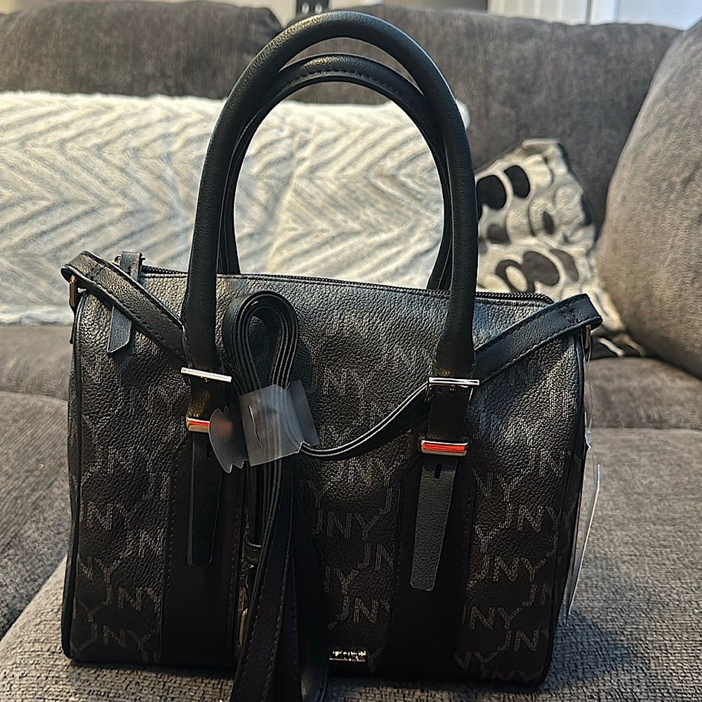 Jones New York signature Bag black